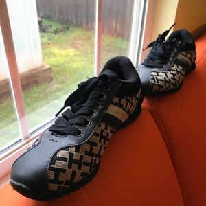 FRESH Circa 2008 Tommy Hilfiger Black Trainers